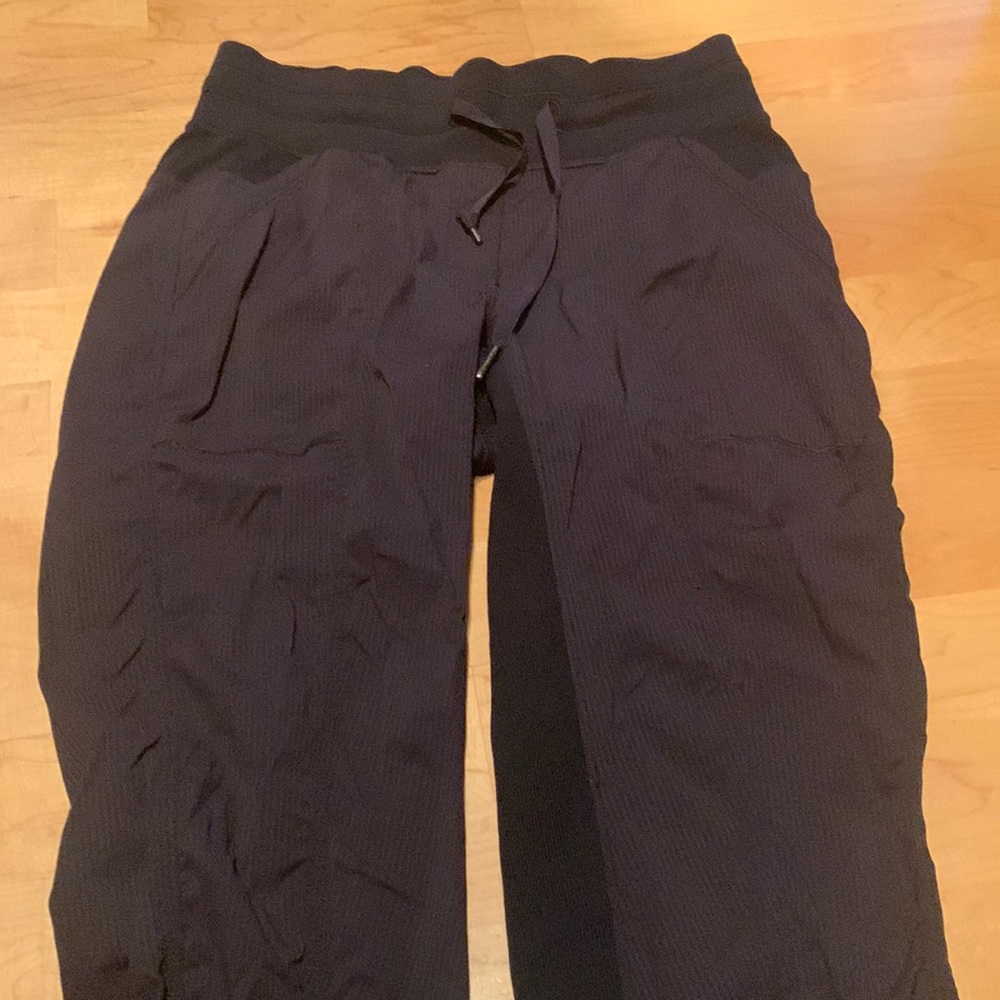 Lululemon black with black striped pattern pants